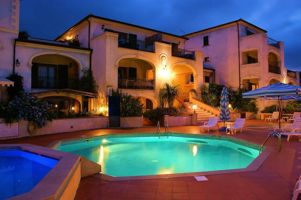 Residence Riva Azzurra Cannigione Aparthotel